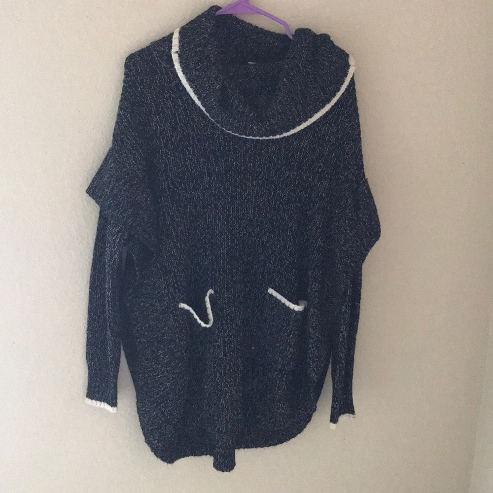 Poncho w/Long Sleeves
